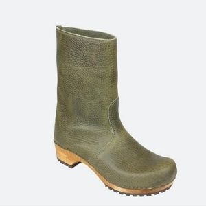 Sanita Puk Clog Boots in Olive Green.